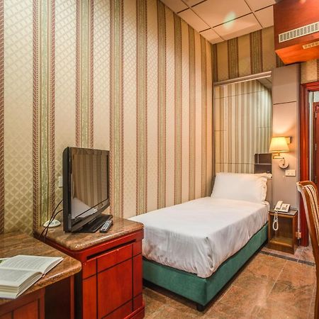 Castro Pretorio Easy Rooms 로마 외부 사진