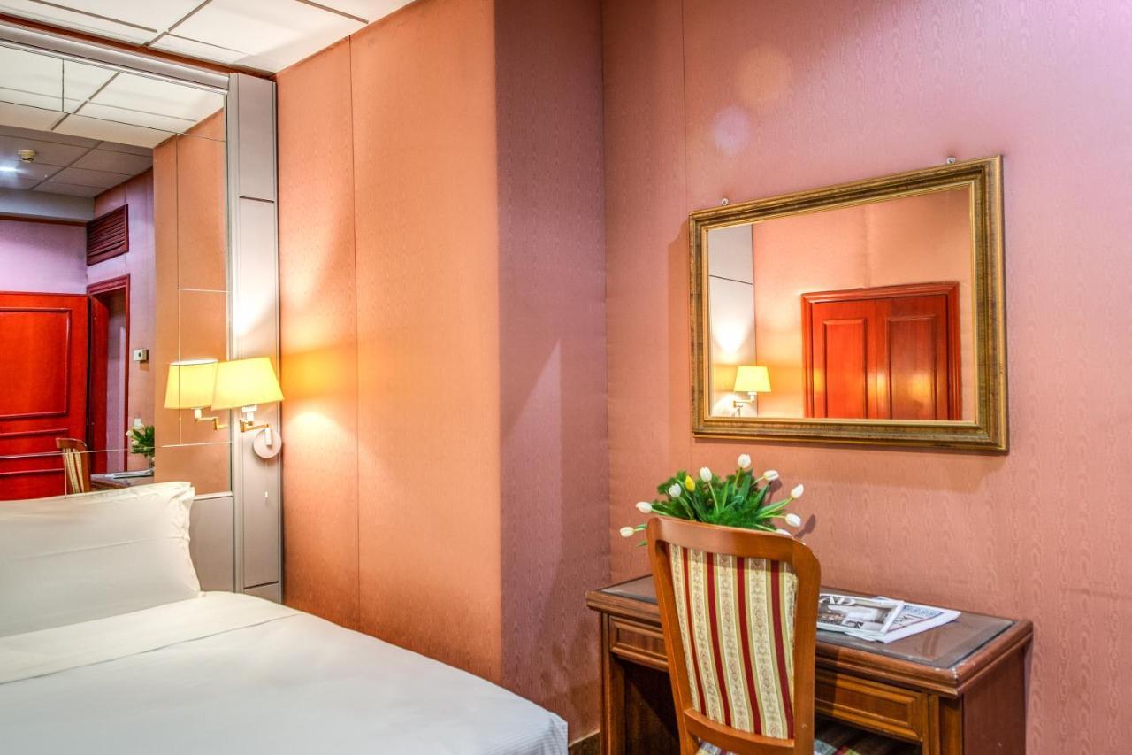 Castro Pretorio Easy Rooms 로마 외부 사진